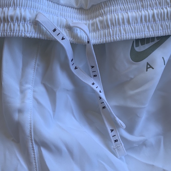 Nike Air Shorts • Running Shorts White athletic Shorts new with tags size xs - Picture 6 of 6